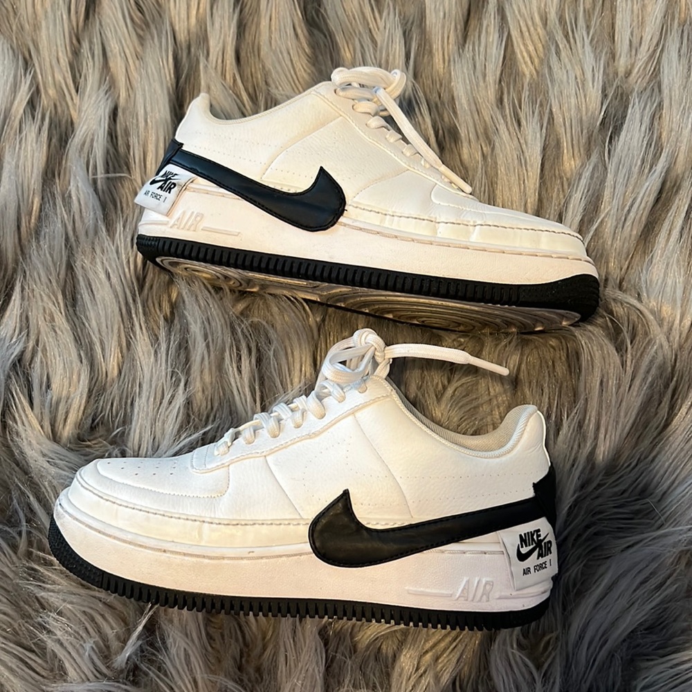White/ black Nike Jester XX size 7.5